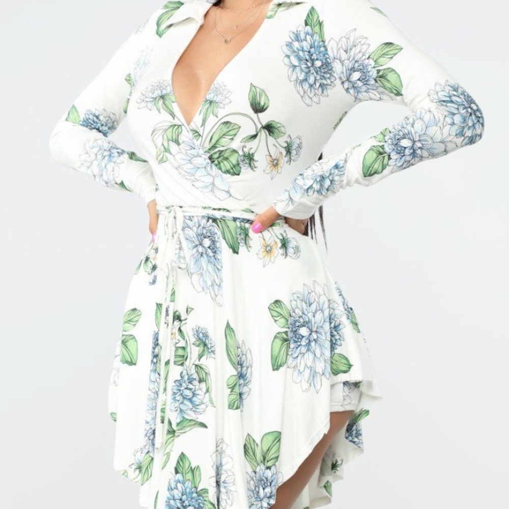 Fashion nova floral romper